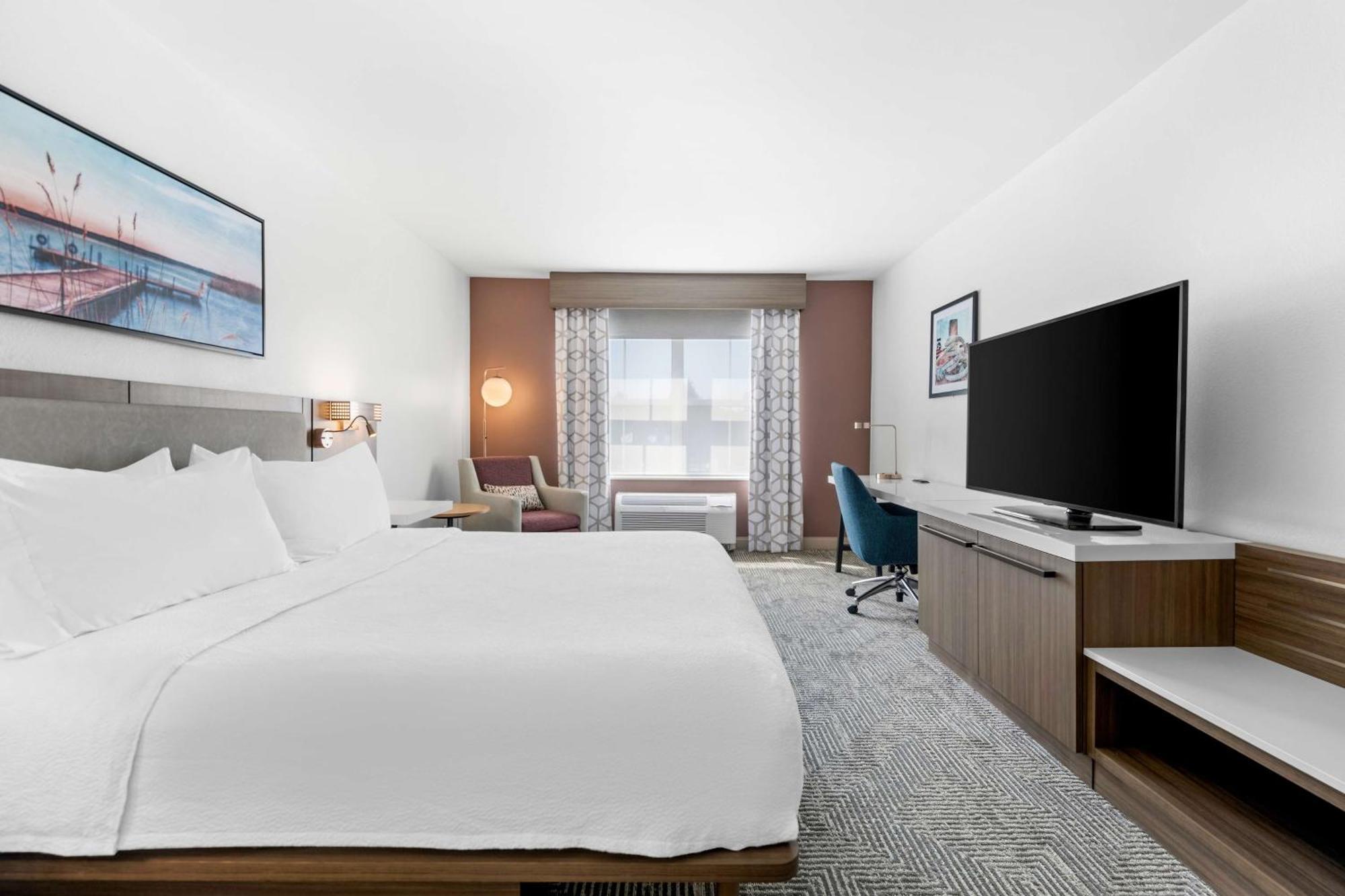 King Room,1596027760:JPEG